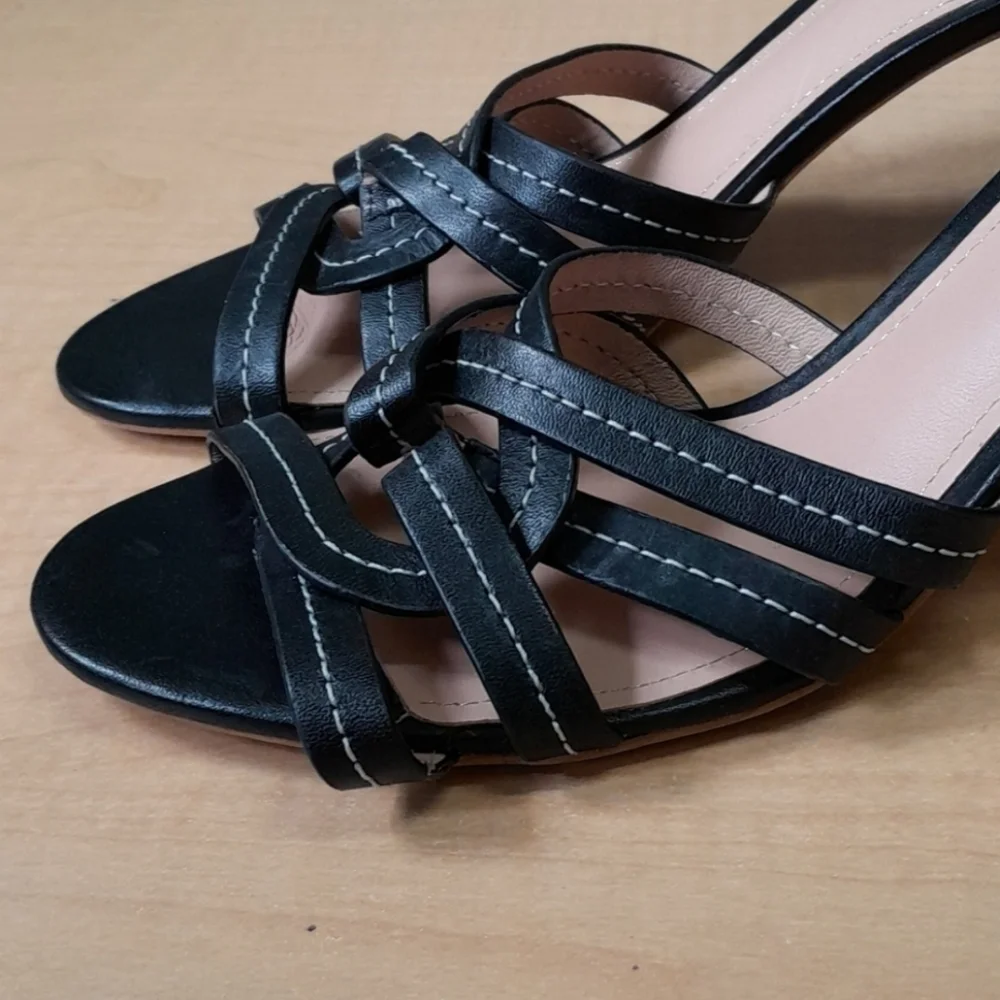Boden black white